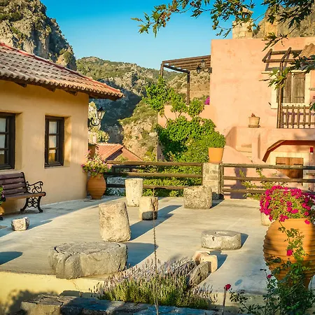 Enagron Ecotourism Village 3*
