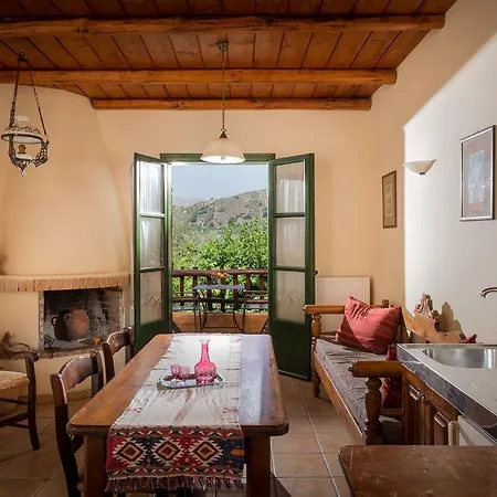 Aparthotel Enagron Ecotourism Village