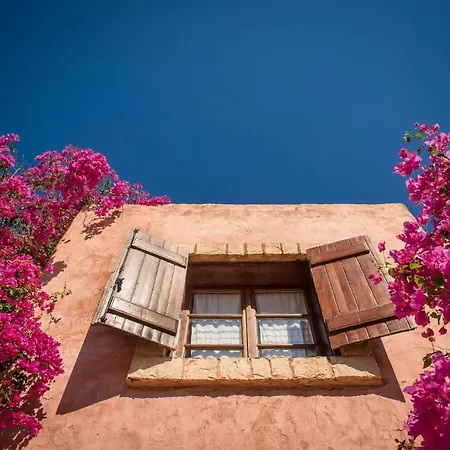 Aparthotel Enagron Ecotourism Village 3*