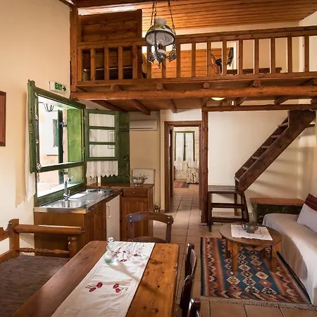 Enagron Ecotourism Village Aparthotel 3*
