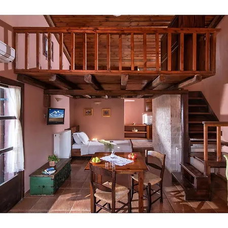 Aparthotel Enagron Ecotourism Village 3*