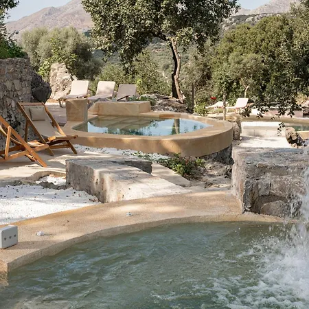 Apartahotel Enagron Ecotourism Village