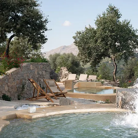Apartahotel Enagron Ecotourism Village 3*